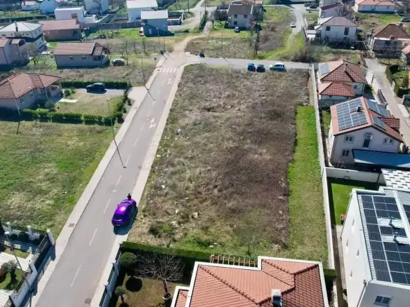 Plac – Donja Gorica, Podgorica — fotografija 9