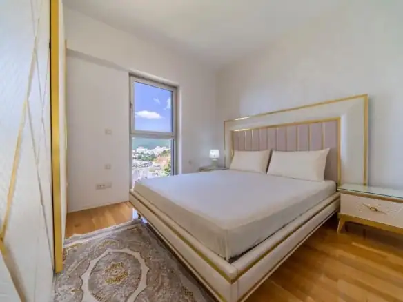 Izdavanje: Trosoban stan 150 m² – Budva — fotografija 10