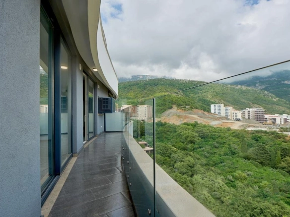 Dvosoban stan 115 m² – Bečići, Budva — fotografija 3