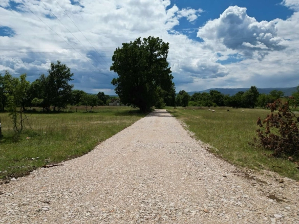 Plac 8.000 m² – Danilovgrad — fotografija 8