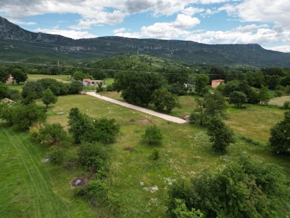 Plac 8.000 m² – Danilovgrad — fotografija 9