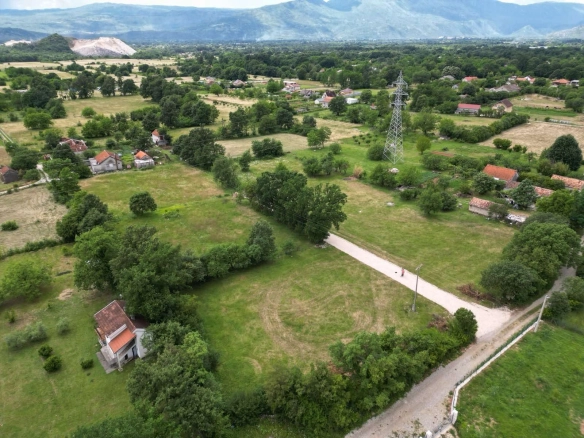 Plac 8.000 m² – Danilovgrad — fotografija 11
