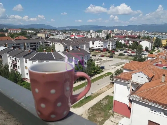 Dvosoban stan 75 m² – Centar, Nikšić — fotografija 2