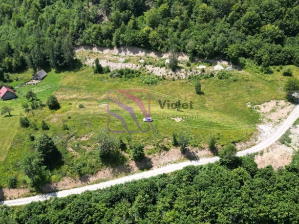 Plac od 11000 m² u Kolašinu