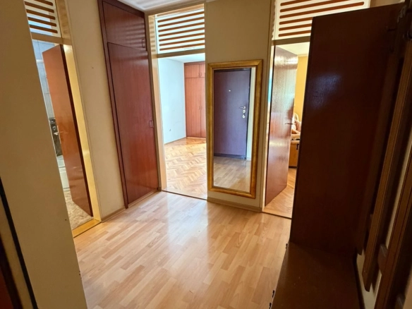 Dvosoban stan 61 m² – Rena, Bar — fotografija 3