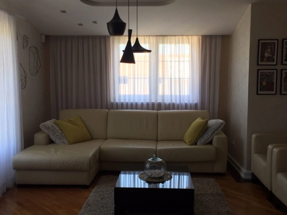 Kuća 320 m² – Gornja Gorica, Podgorica — fotografija 7