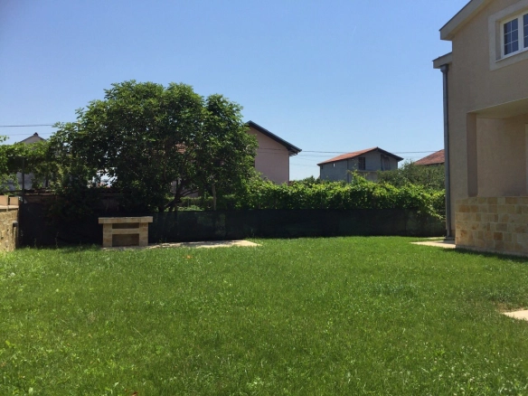 Kuća 320 m² – Gornja Gorica, Podgorica — fotografija 11