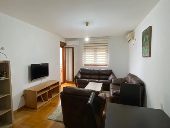 Dvosoban stan 55 m² – Stari aerodrom, Podgorica — fotografija 3