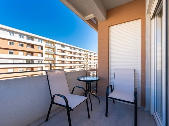 Dvosoban stan 68 m² – Central Point, Podgorica — fotografija 10