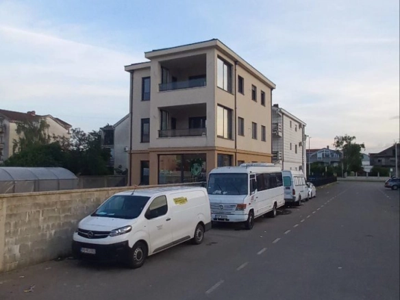 Kuća 1.802 m² – Gornja Gorica, Podgorica — fotografija 2