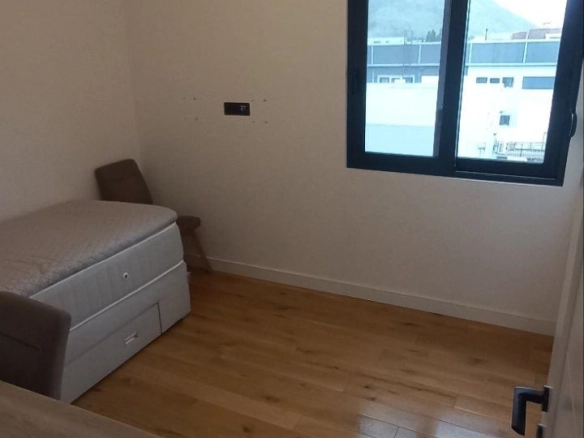 Kuća 1.802 m² – Gornja Gorica, Podgorica — fotografija 9