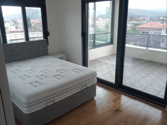 Kuća 1.802 m² – Gornja Gorica, Podgorica — fotografija 10