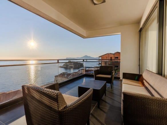 Dvosoban stan 162 m² – Sveti Stefan, Budva — fotografija 14