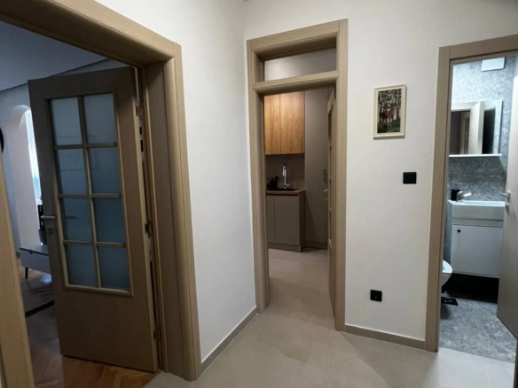 Trosoban stan 1.022 m² – Preko Morače, Podgorica — fotografija 6