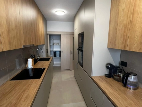 Trosoban stan 1.022 m² – Preko Morače, Podgorica — fotografija 7