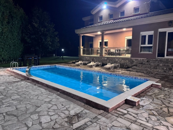 Kuća 330 m² – Golubovci, Podgorica — fotografija 5