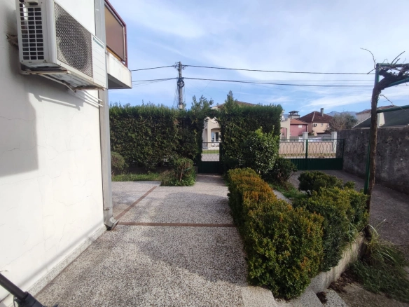 Kuća 2.002 m² – Zagorič, Podgorica — fotografija 12