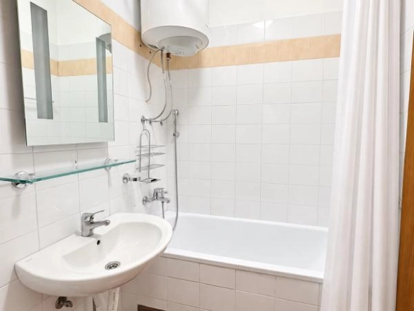 Dvosoban stan 62 m² – Lazi, Budva — fotografija 3