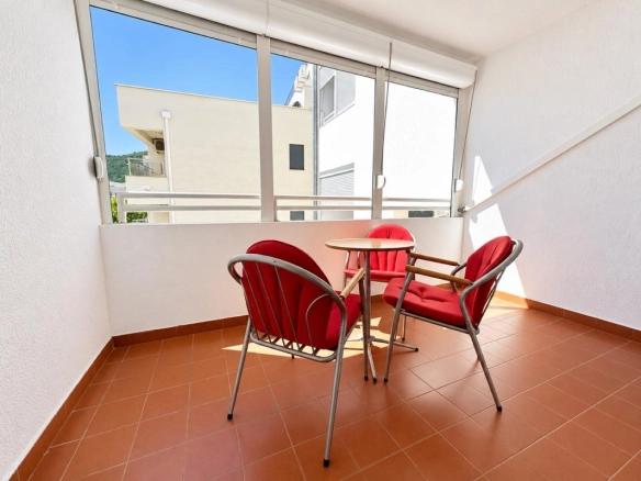 Dvosoban stan 62 m² – Lazi, Budva — fotografija 6