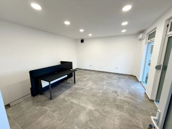 Poslovni prostor 562 m² – Dalmatinska, Podgorica — fotografija 5