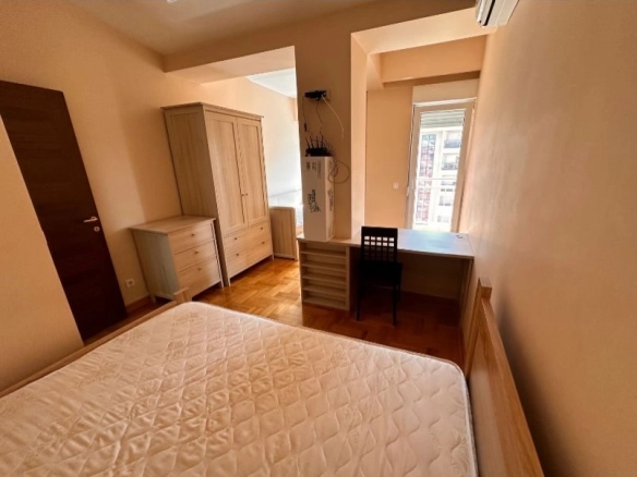 Dvosoban stan 922 m² – City kvart, Podgorica — fotografija 9