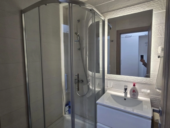Garsonjera 27 m² – Master kvart, Podgorica — fotografija 7