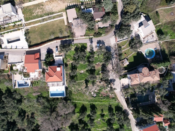 Plac 1.740 m² – Reževići, Budva — fotografija 2