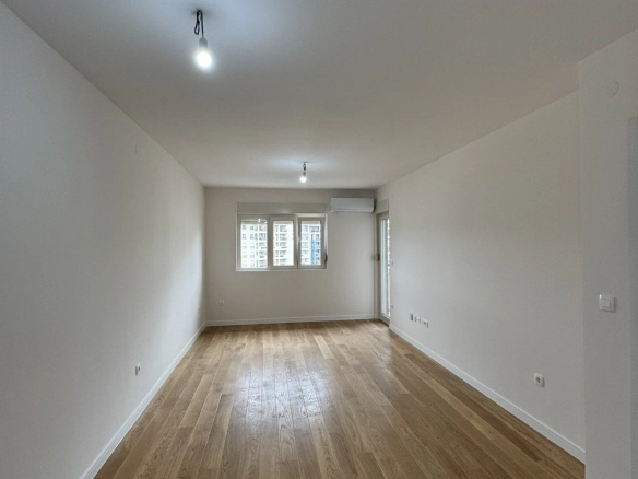 Jednosoban stan 492 m² – Central Point, Podgorica — fotografija 4