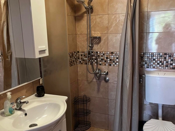 Dvosoban stan 60 m² – Masline, Podgorica — fotografija 11