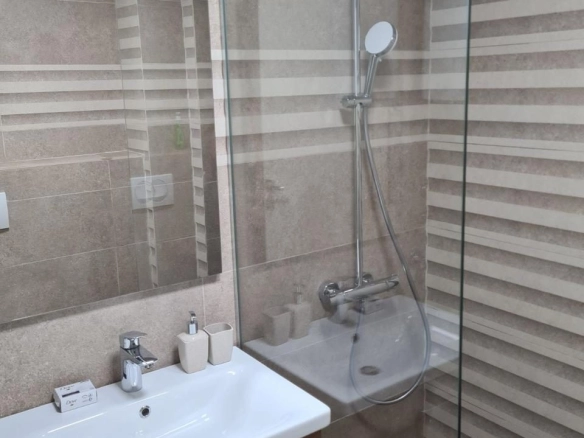 Trosoban stan 95 m² – Centar, Budva — fotografija 9