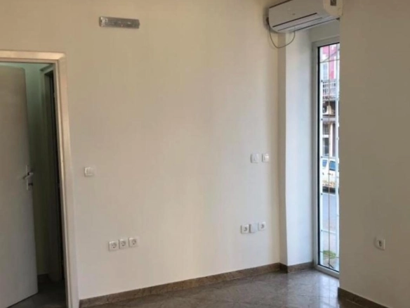 Poslovni prostor 252 m² – Centar, Podgorica — fotografija 3