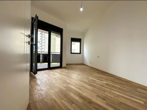 Jednosoban stan 57 m² – City kej, Podgorica — fotografija 3