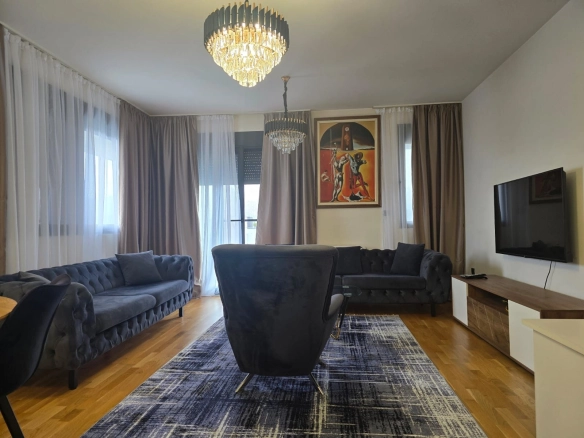 Trosoban stan 130 m² – Dalmatinska, Podgorica — fotografija 4
