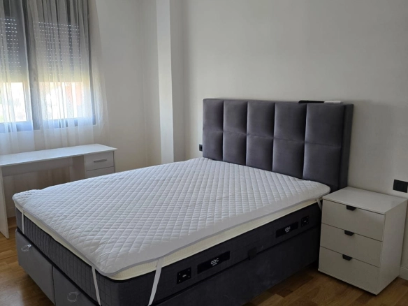 Trosoban stan 130 m² – Dalmatinska, Podgorica — fotografija 5