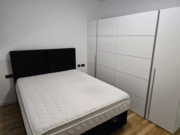 Trosoban stan 130 m² – Dalmatinska, Podgorica — fotografija 6