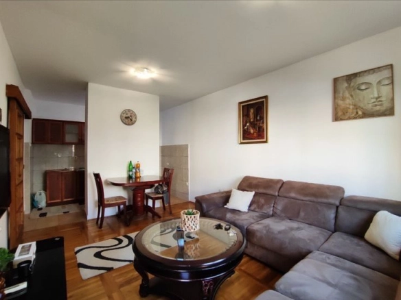 Dvosoban stan 642 m² – Stari aerodrom, Podgorica — fotografija 5