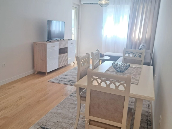 Jednosoban stan 46 m² – Central Point, Podgorica — fotografija 3