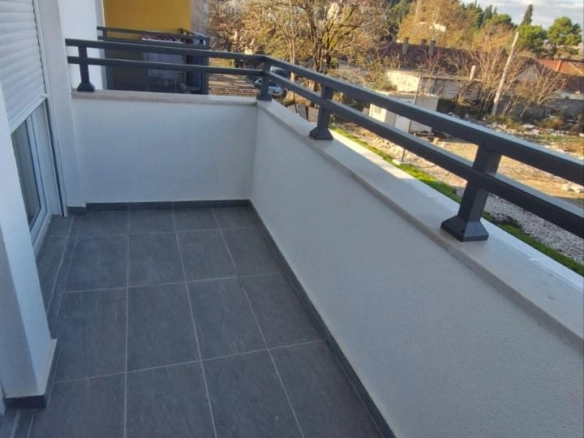Jednosoban stan 452 m² – Zabjelo, Podgorica — fotografija 13