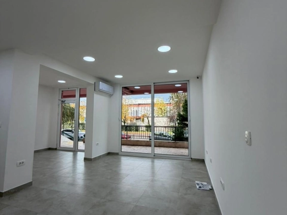 Poslovni prostor 57 m²