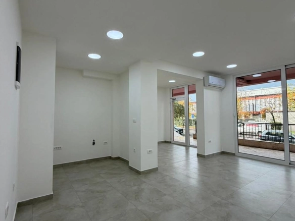Poslovni prostor 57 m² – Krivi most, Podgorica — fotografija 7