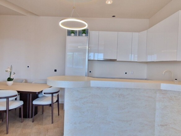 Dvosoban stan 112 m² – Budva — fotografija 3