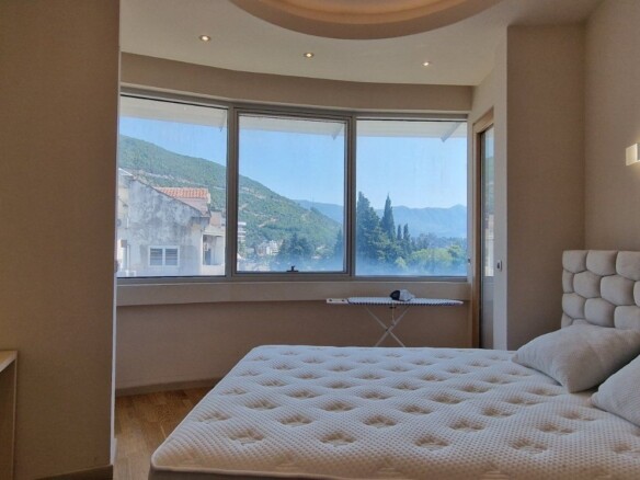 Dvosoban stan 112 m² – Budva — fotografija 21