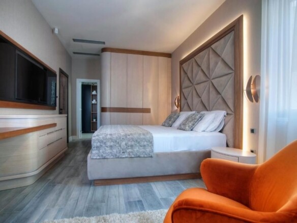 Izdavanje: Kuća 180 m² – Prijevor, Budva — fotografija 16