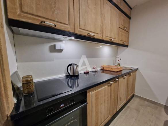 Trosoban stan 104 m² – Budva — fotografija 3