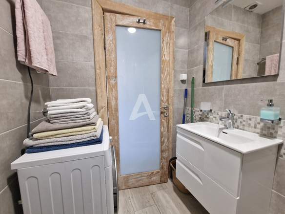 Trosoban stan 104 m² – Budva — fotografija 4