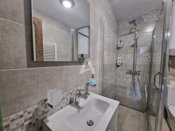 Trosoban stan 104 m² – Budva — fotografija 7