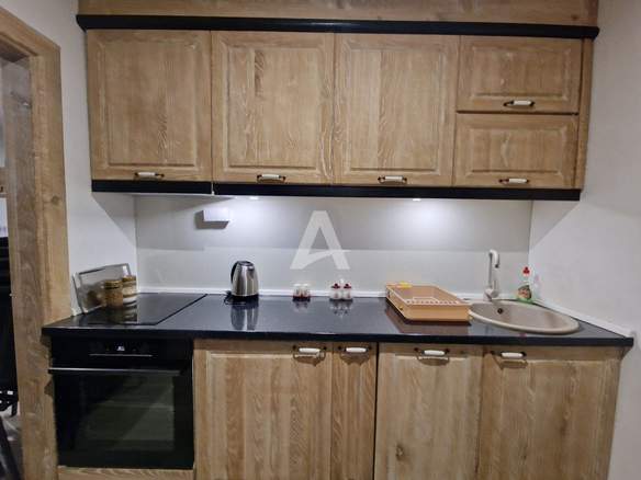Trosoban stan 104 m² – Budva — fotografija 10
