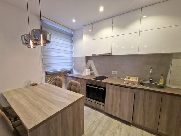Trosoban stan 104 m² – Budva — fotografija 16