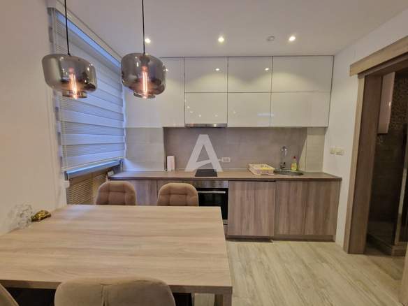 Trosoban stan 104 m² – Budva — fotografija 17