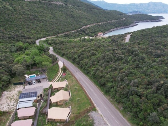 Urbanizovan plac u Krimovici, Kotor — fotografija 12